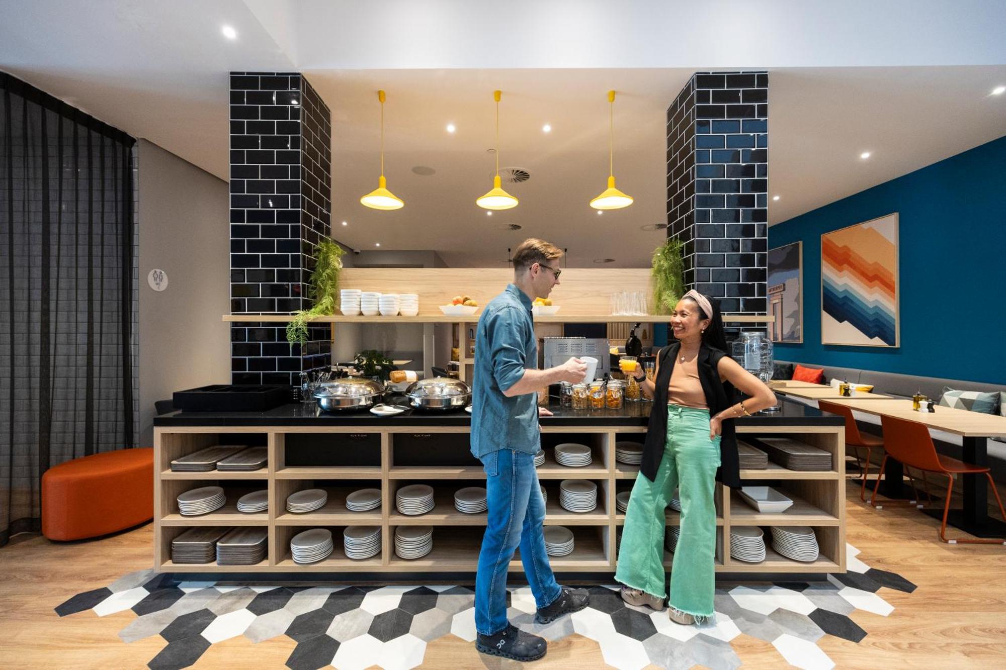Holiday Inn Express Antwerp - City Centre By Ihg Exterior photo