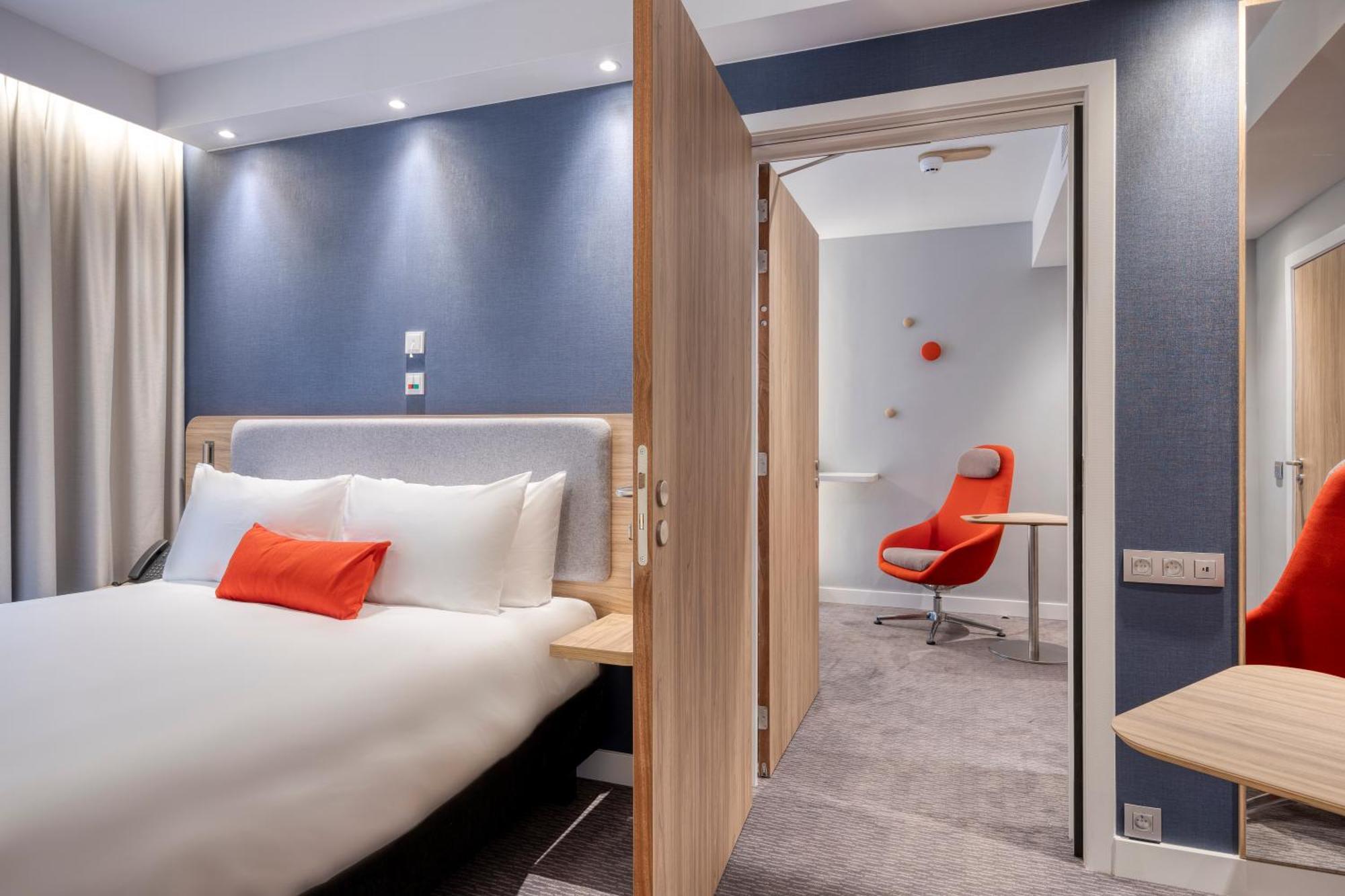 Holiday Inn Express Antwerp - City Centre By Ihg Exterior photo