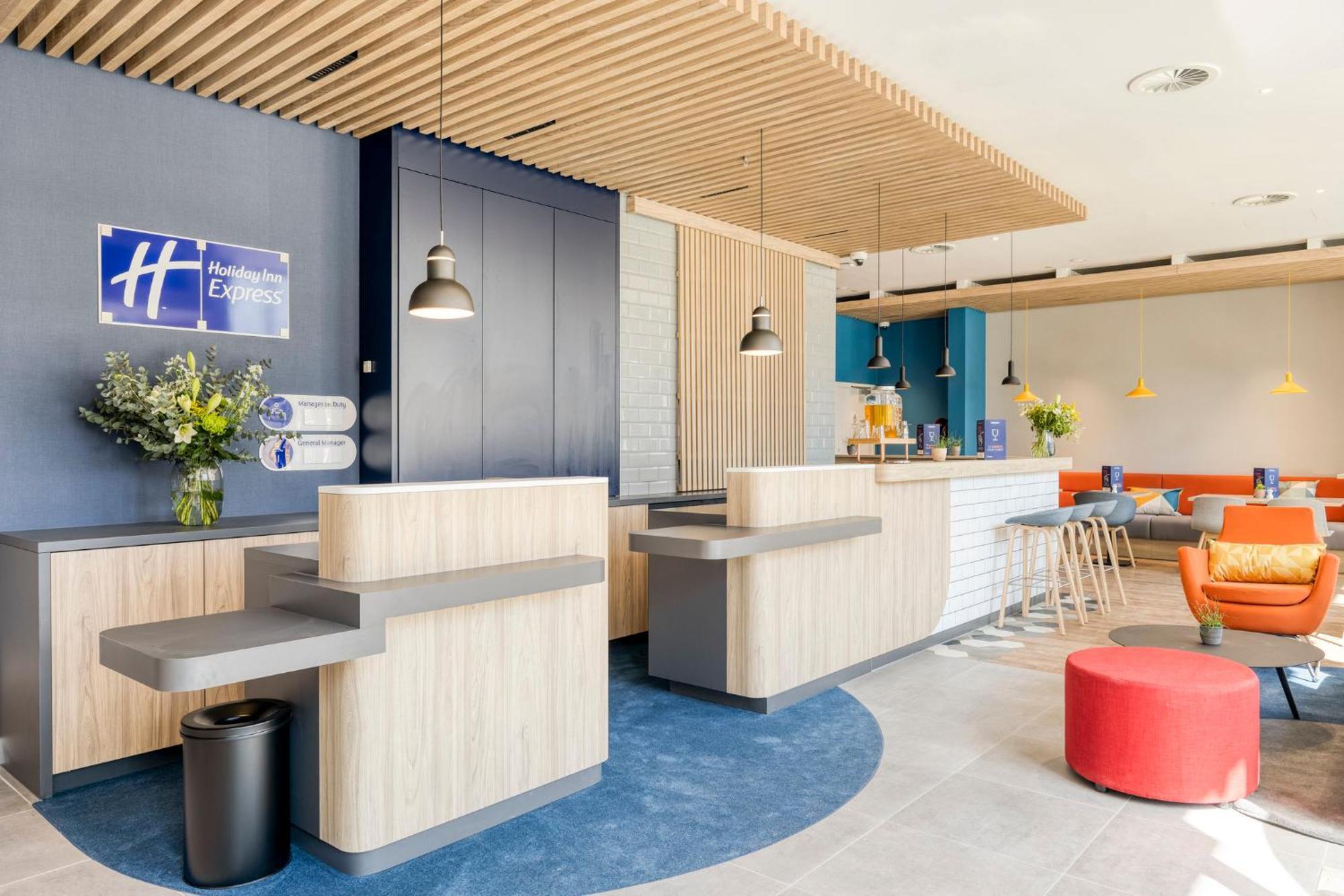 Holiday Inn Express Antwerp - City Centre By Ihg Exterior photo