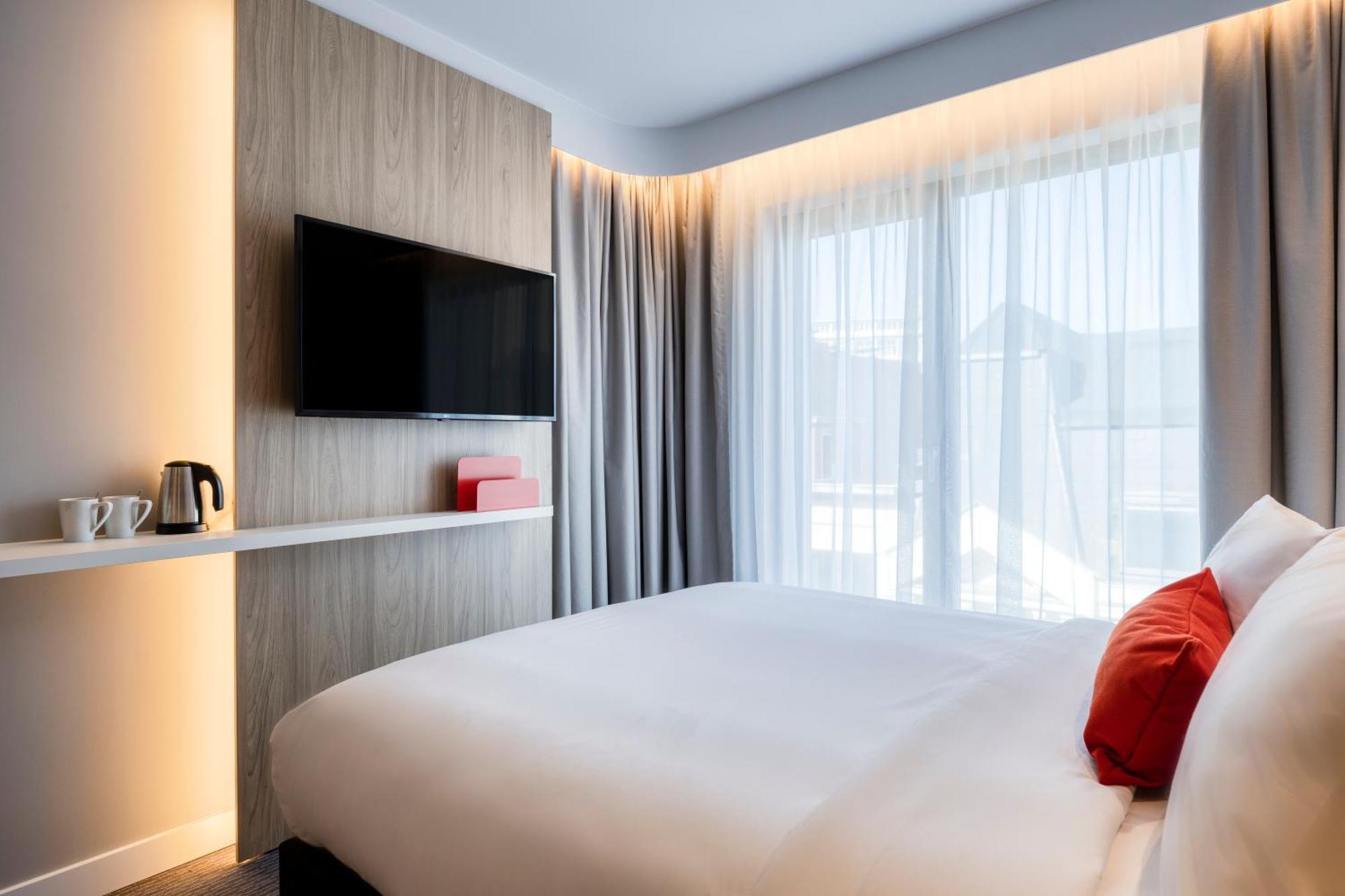 Holiday Inn Express Antwerp - City Centre By Ihg Exterior photo