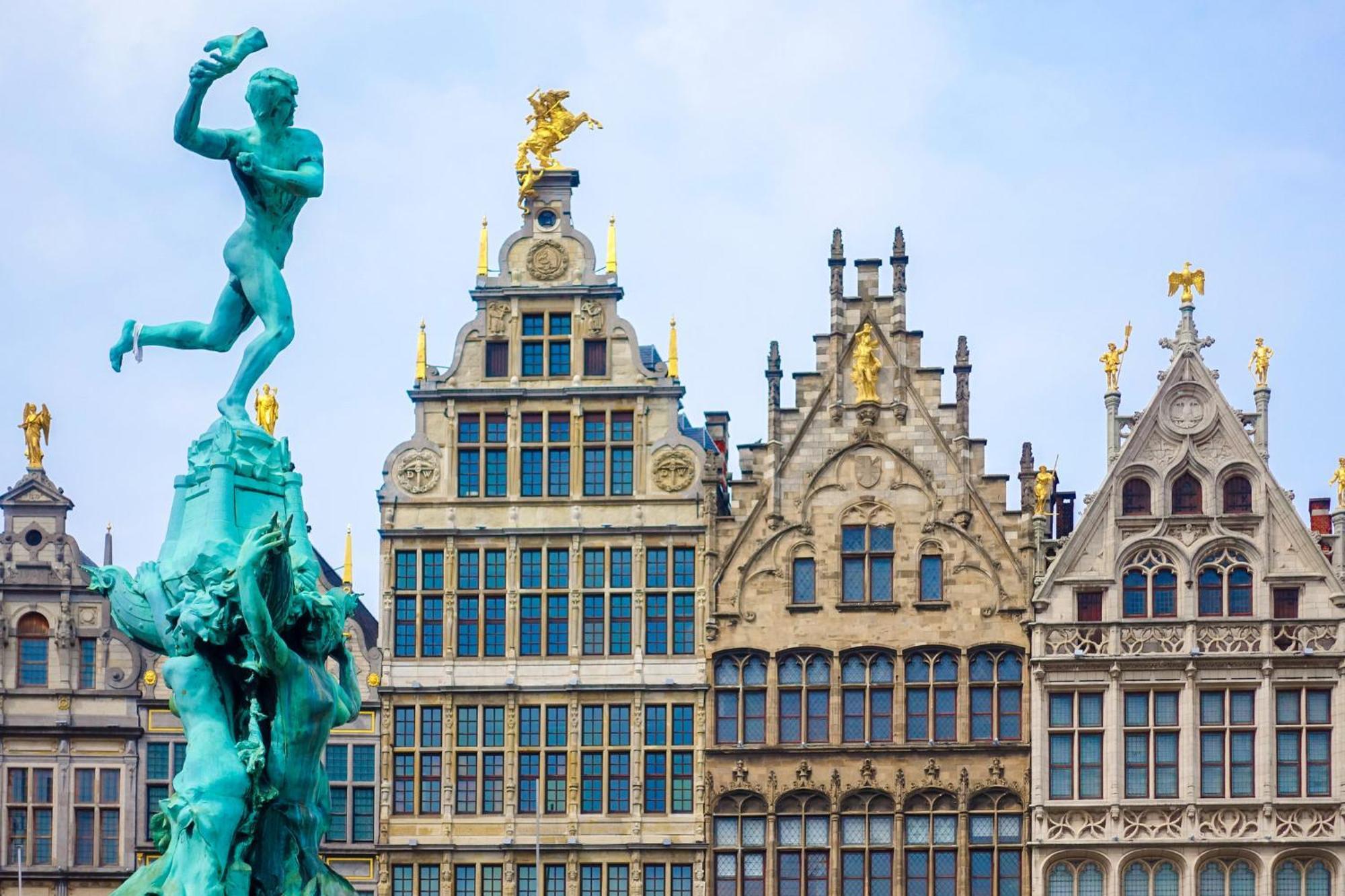 Holiday Inn Express Antwerp - City Centre By Ihg Exterior photo